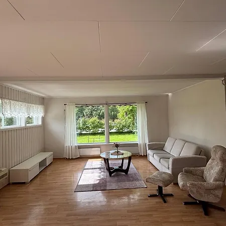 Tranquil House, 3 Bedrooms, Private Entrance, Scenic Views Сasa de vacaciones