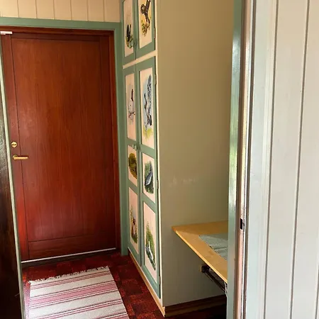 Tranquil House, 3 Bedrooms, Private Entrance, Scenic Views